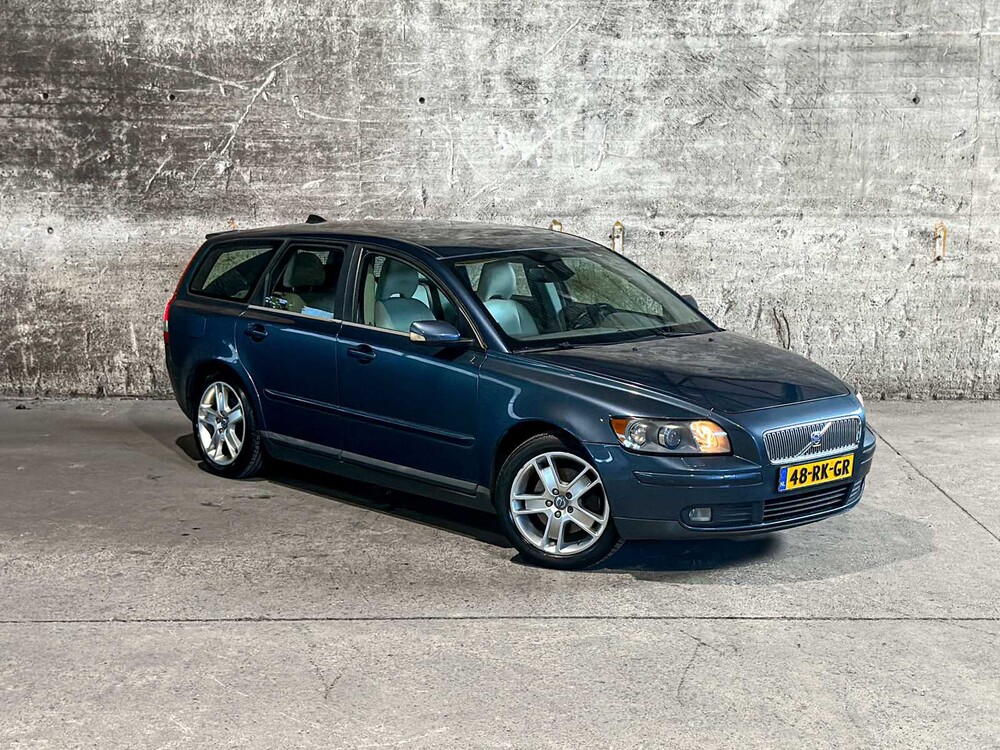 Volvo V50 2.4 Summum 140pk 2005 (Origineel-NL), 48-RK-GR