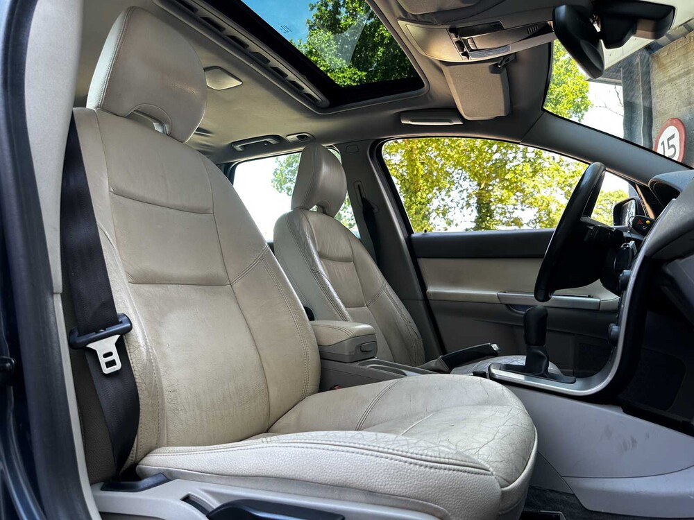 Volvo V50 2.4 Summum 140pk 2005 (Origineel-NL), 48-RK-GR