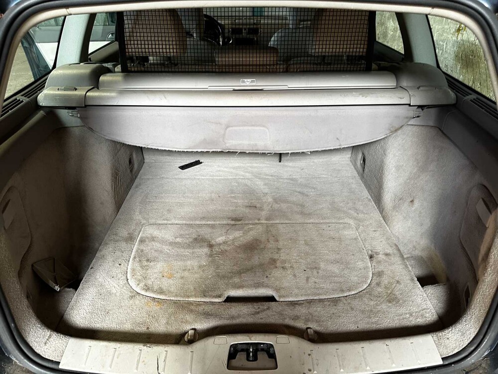 Volvo V50 2.4 Summum 140pk 2005 (Origineel-NL), 48-RK-GR