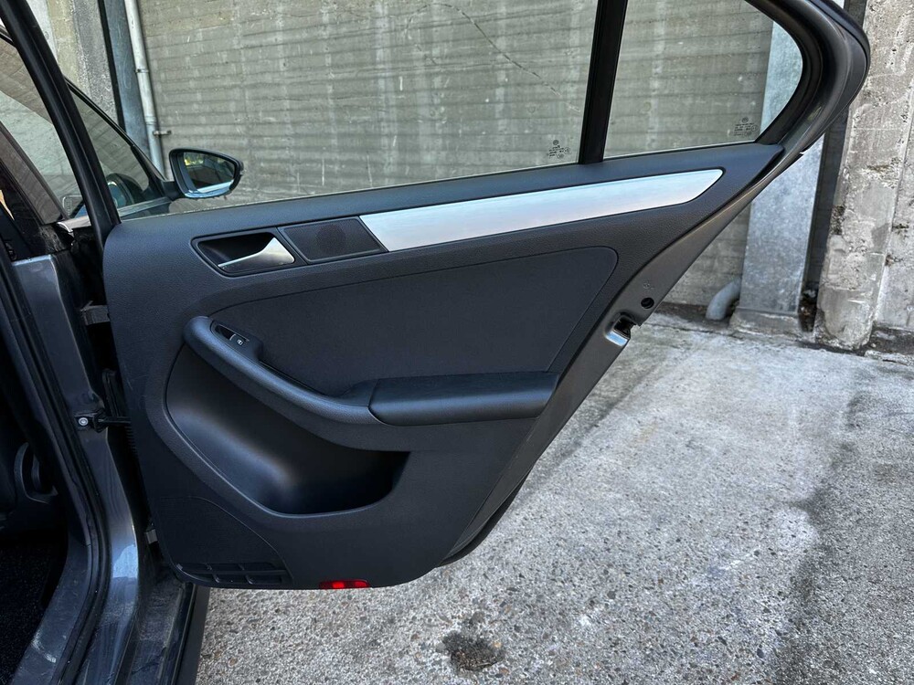 Volkswagen Jetta 1.4 TSI Hybrid Comfortline 170pk 2013 (Origineel-NL), 3-KTB-60