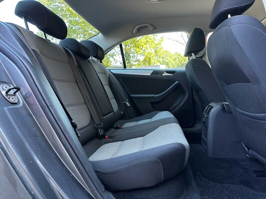 Volkswagen Jetta 1.4 TSI Hybrid Comfortline 170 PS 2013 (Original-NL), 3-KTB-60