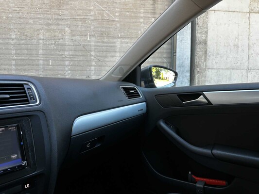 Volkswagen Jetta 1.4 TSI Hybrid Comfortline 170pk 2013 (Origineel-NL), 3-KTB-60