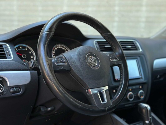 Volkswagen Jetta 1.4 TSI Hybrid Comfortline 170pk 2013 (Origineel-NL), 3-KTB-60