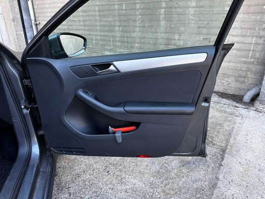 Volkswagen Jetta 1.4 TSI Hybrid Comfortline 170pk 2013 (Origineel-NL), 3-KTB-60