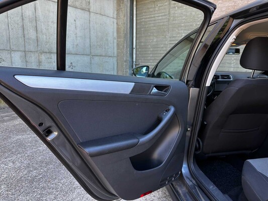 Volkswagen Jetta 1.4 TSI Hybrid Comfortline 170pk 2013 (Origineel-NL), 3-KTB-60