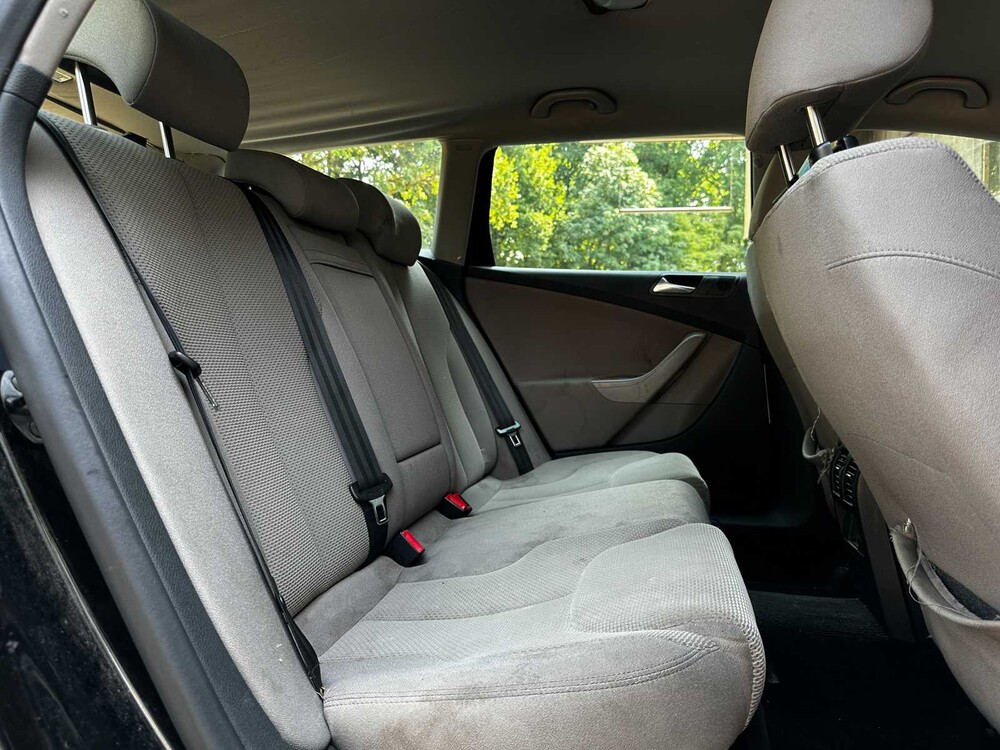 Volkswagen Passat Variant 1.4 TSI Comfl BlueMotion 122pk 2010 (Origineel-NL), 86-LFP-6