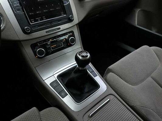 Volkswagen Passat Variant 1.4 TSI Comfl BlueMotion 122pk 2010 (Origineel-NL), 86-LFP-6