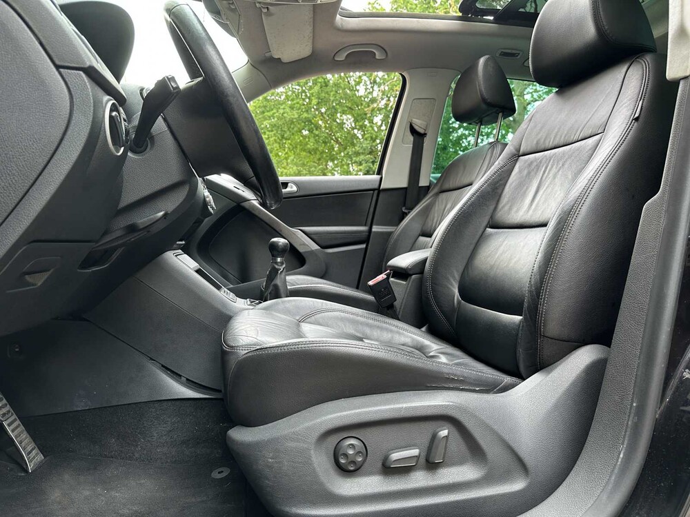 Volkswagen Tiguan 2.0 TSI Track&Field 4Motion 200pk 2008, L-775-LG
