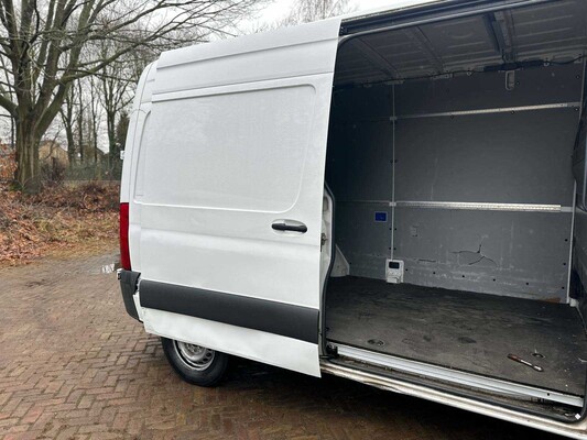Mercedes-Benz Sprinter 211 2.2 CDI L2H1 Functional 114hp 2019, VTR-06-H