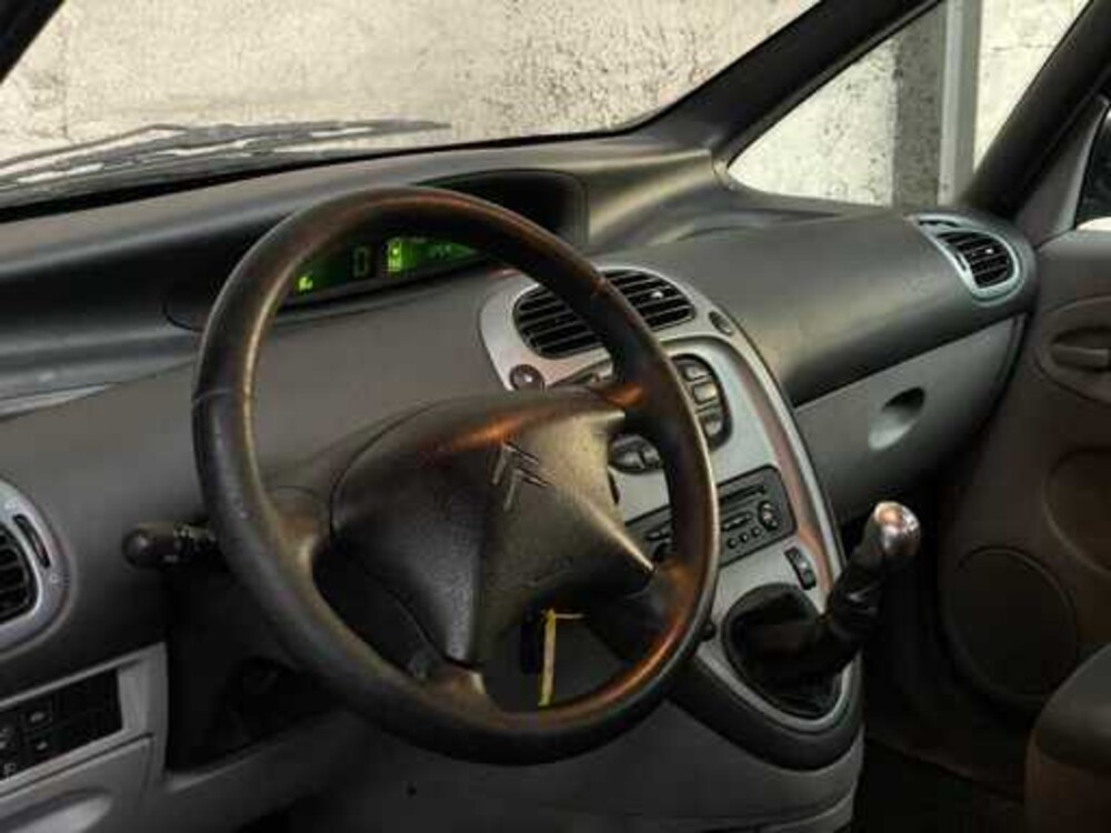Citroen - Xsara Picasso - 1.6i Attraction