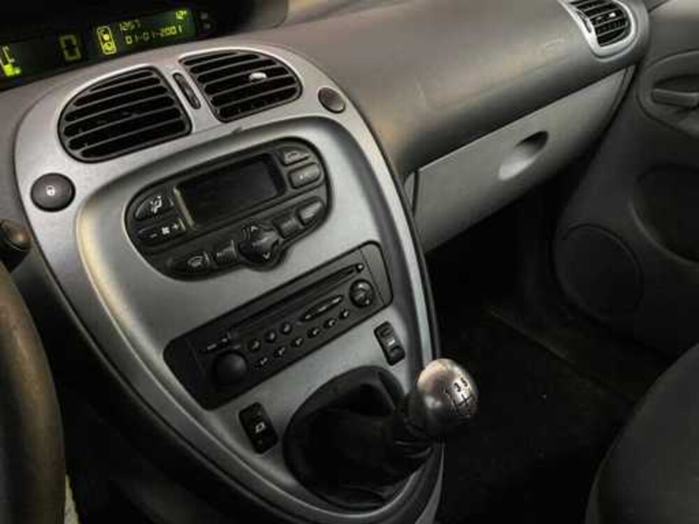 Citroen - Xsara Picasso - 1.6i Attraction