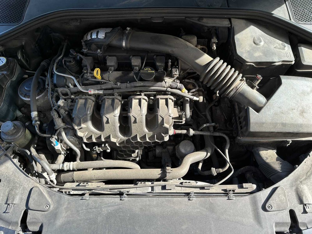 Volvo V60 2.0T Momentum 203pk 2011 (Origineel-NL) Automaat, 58-NXR-8