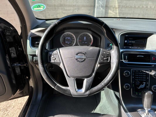 Volvo V60 2.0T Momentum 203pk 2011 (Origineel-NL) Automaat, 58-NXR-8