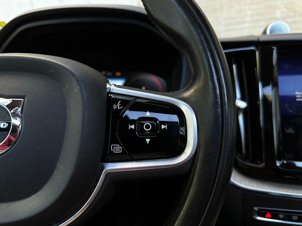 Volvo XC60 2.0 T8 Twin Engine AWD Inscription 390pk 2018, H-110-HN