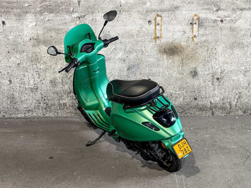 Piaggo Vespa Sprint Custom (Origineel-NL), DJH-28-Z