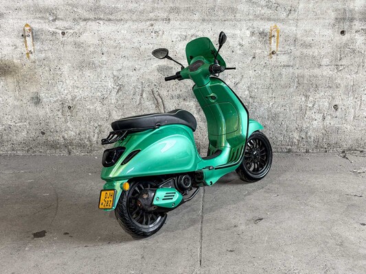 Piaggo Vespa Sprint Custom (Origineel-NL), DJH-28-Z