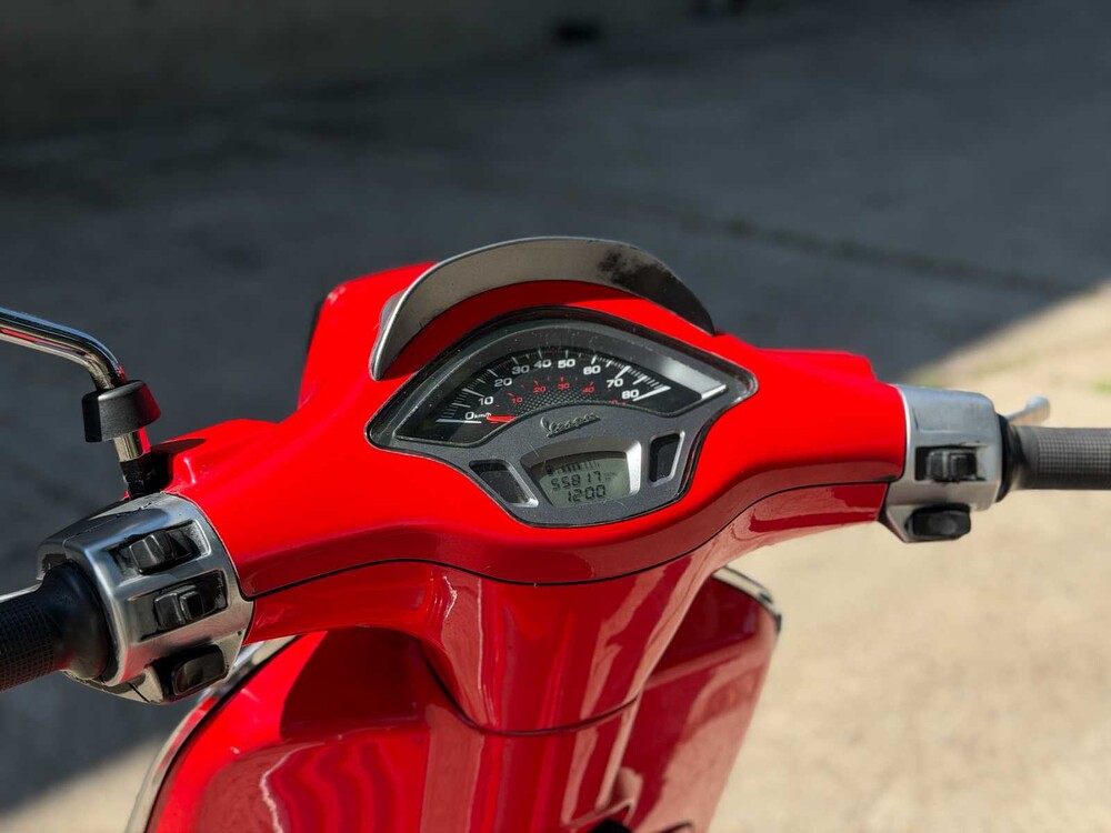 Piaggo Vespa Sprint (Origineel-NL), DHD-62-N