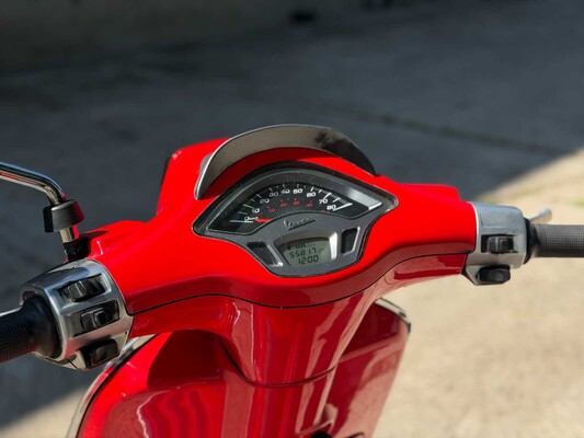 Piaggo Vespa Sprint (Origineel-NL), DHD-62-N