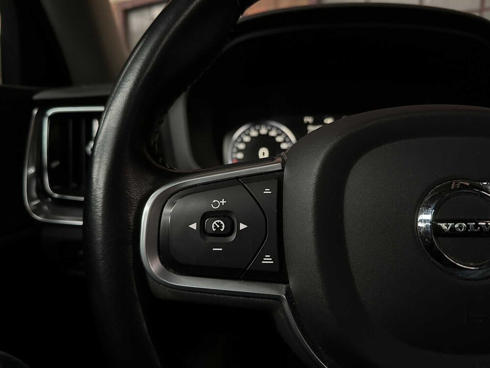 Volvo V60 2.0 T4 Momentum Proline 188pk 2019 (Original-NL), ZP-740-L