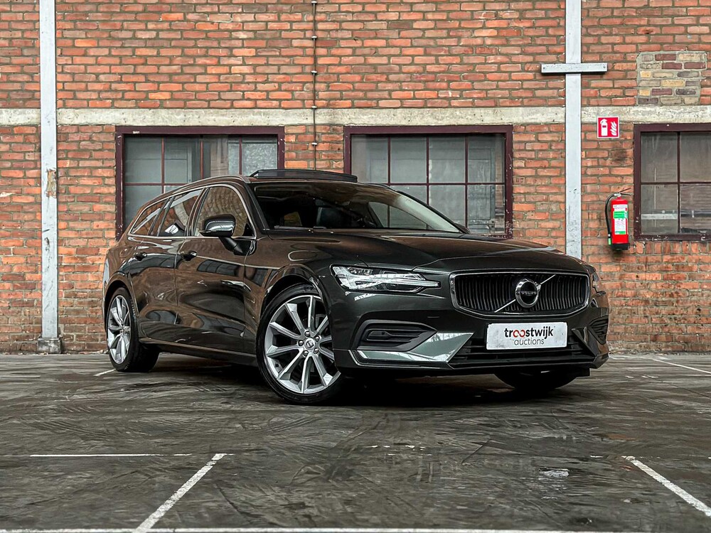 Volvo V60 2.0 T4 Momentum Proline 188pk 2019 (Original-NL), ZP-740-L