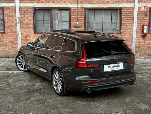 Volvo V60 2.0 T4 Momentum Proline 188pk 2019 (Original-NL), ZP-740-L