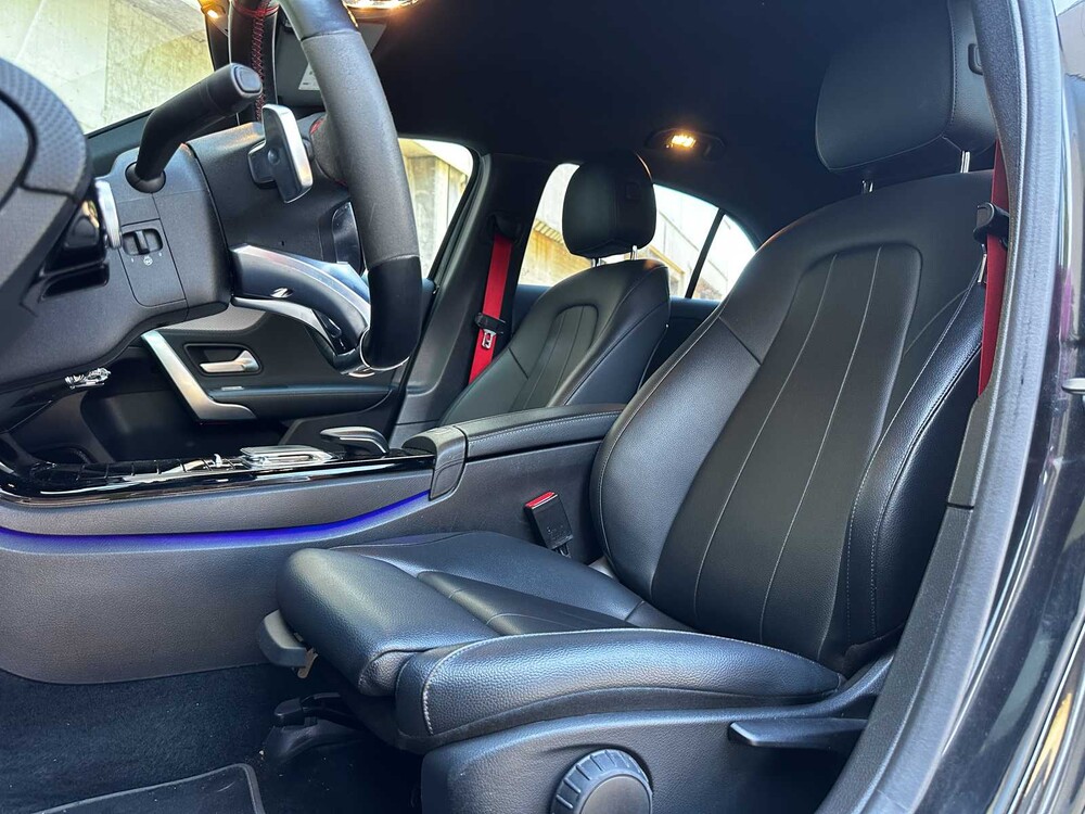 Mercedes-Benz A180 d Business Solution AMG 116pk 2019 A-klasse, L-277-BV