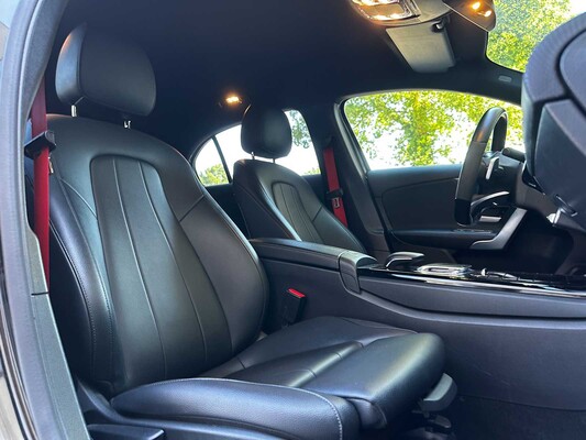 Mercedes-Benz A180 d Business Solution AMG 116pk 2019 A-klasse, L-277-BV