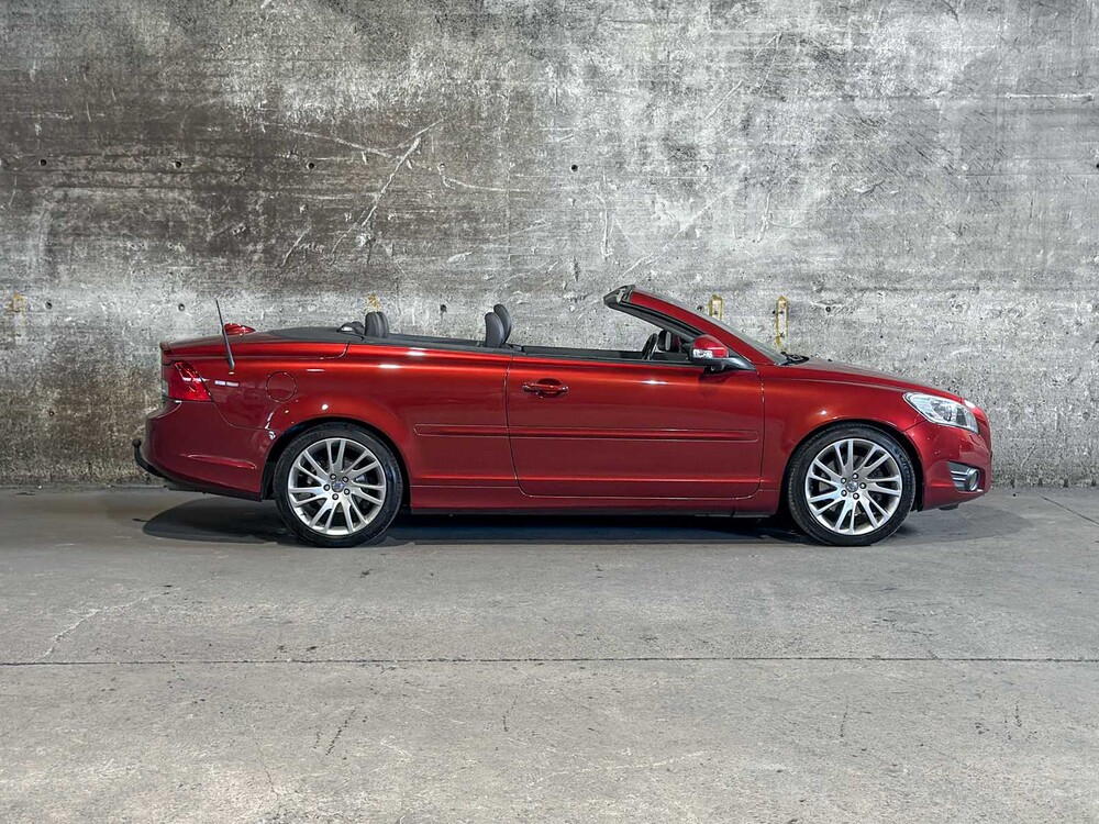 Volvo C70 Convertible 2.5 T5 Tourer 230pk 2011 (Origineel-NL), 92-SJJ-8