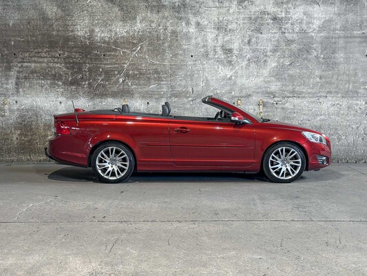 Volvo C70 Convertible 2.5 T5 Tourer 230pk 2011 (Origineel-NL), 92-SJJ-8