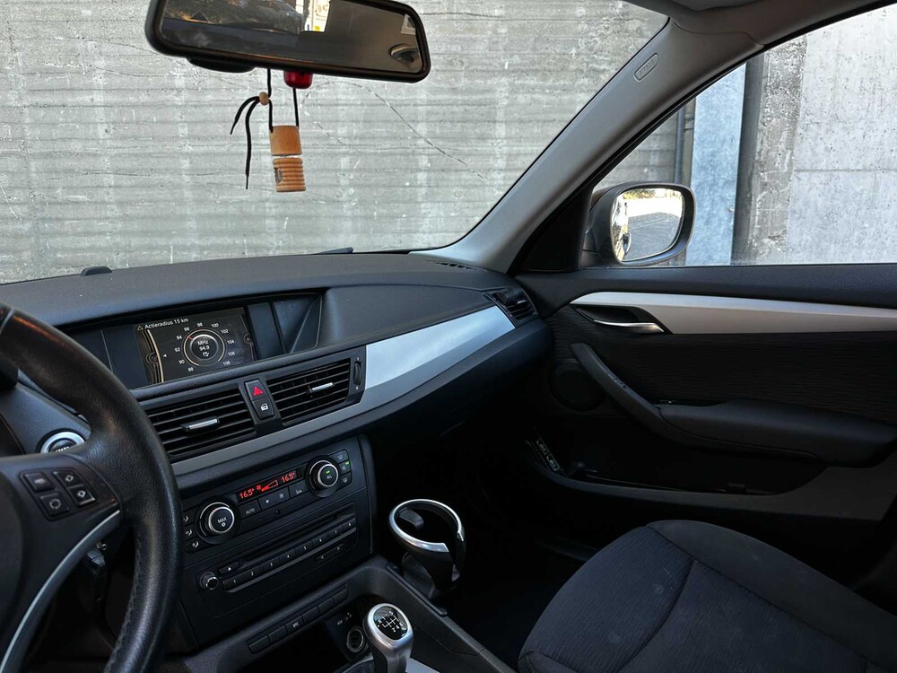 BMW X1 sDrive18i Executive 150pk 2010 (Origineel-NL), 94-LLB-1