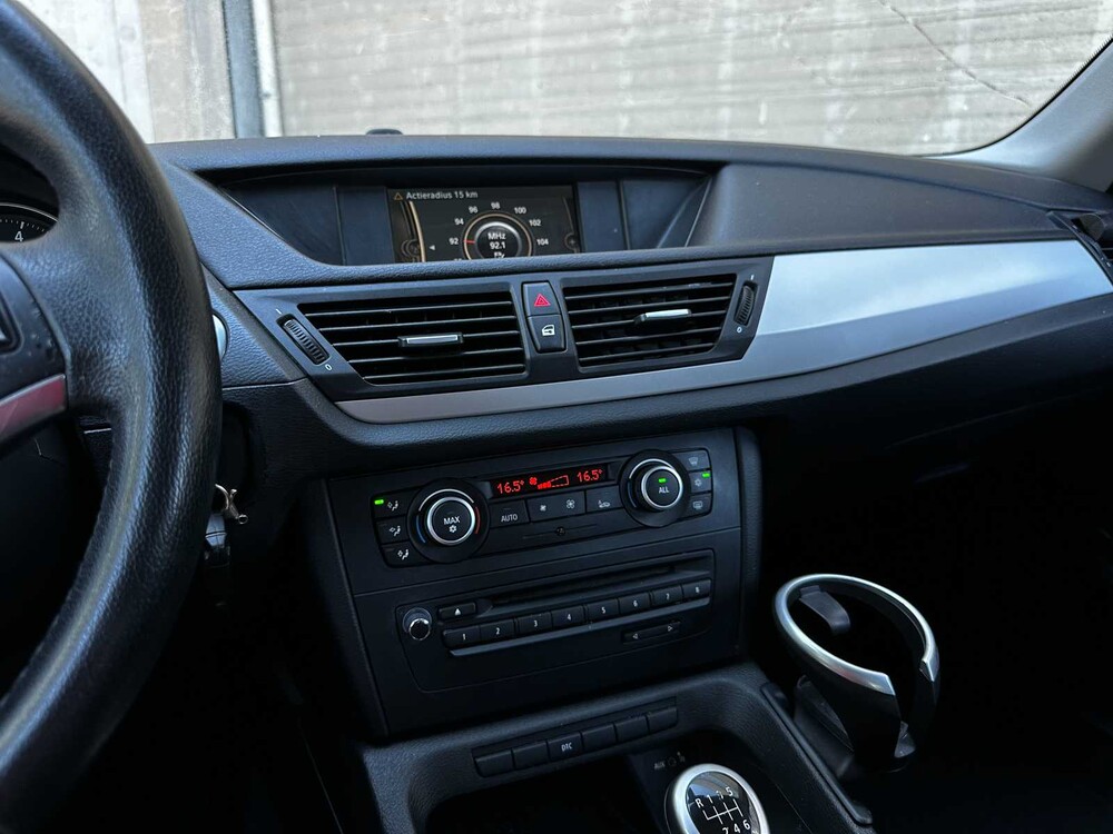 BMW X1 sDrive18i Executive 150pk 2010 (Origineel-NL), 94-LLB-1