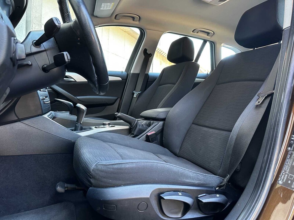 BMW X1 sDrive18i Executive 150pk 2010 (Origineel-NL), 94-LLB-1
