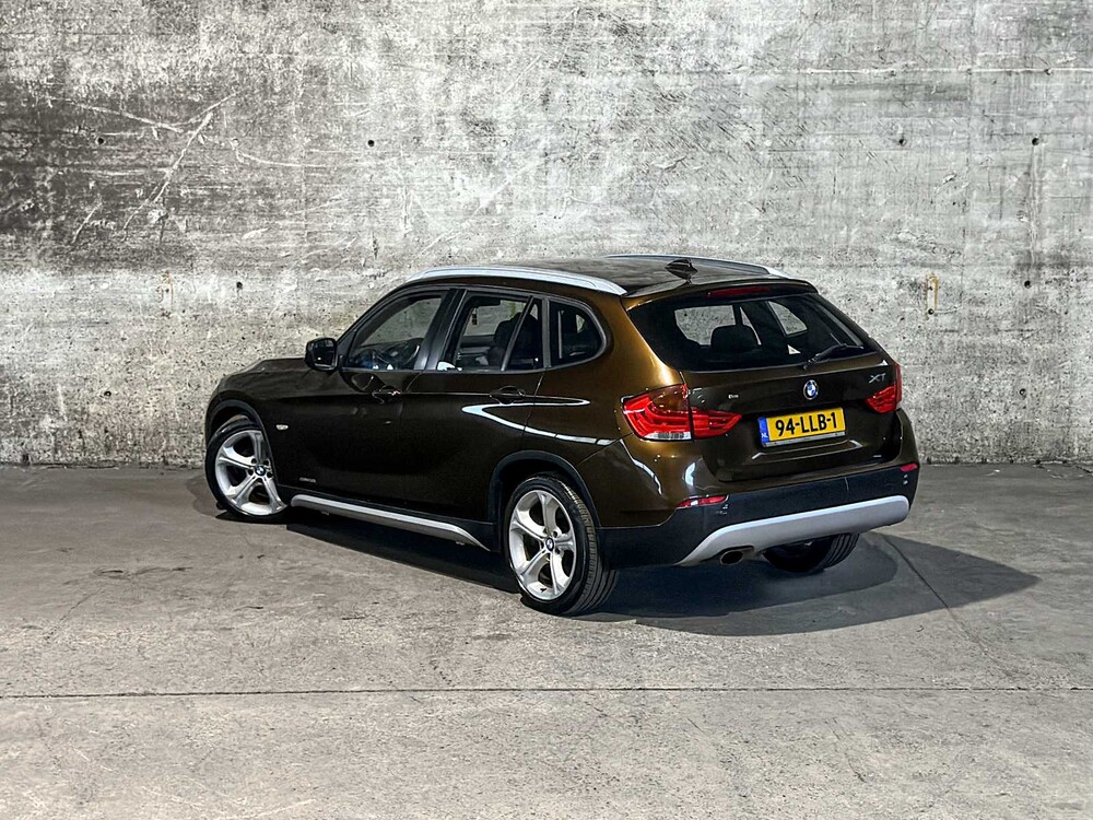 BMW X1 sDrive18i Executive 150pk 2010 (Origineel-NL), 94-LLB-1