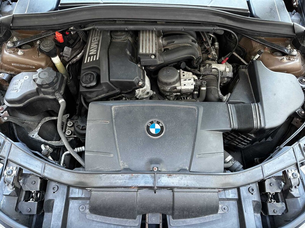 BMW X1 sDrive18i Executive 150pk 2010 (Origineel-NL), 94-LLB-1