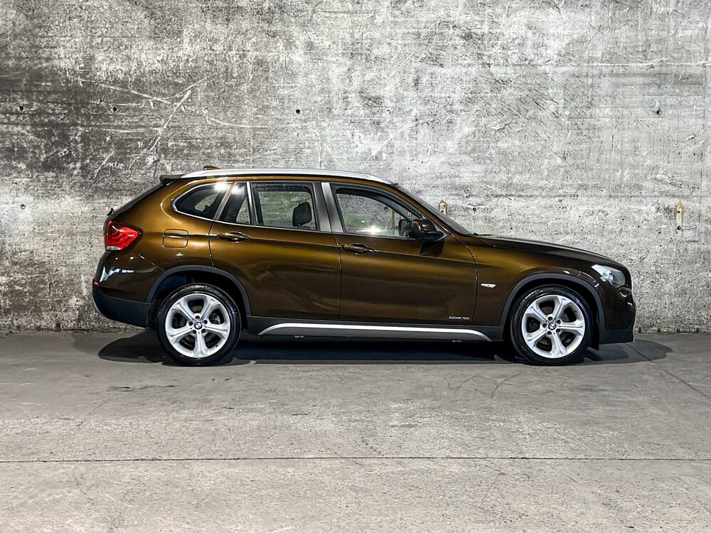 BMW X1 sDrive18i Executive 150pk 2010 (Origineel-NL), 94-LLB-1