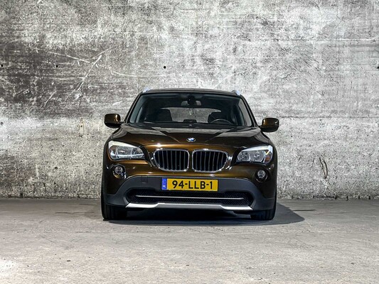 BMW X1 sDrive18i Executive 150pk 2010 (Origineel-NL), 94-LLB-1