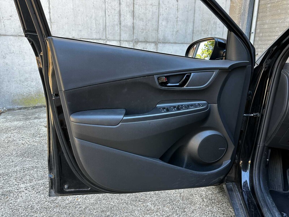 Hyundai Kona 1.6 GDI Twist DCT 5d 77 kW 141pk 2020