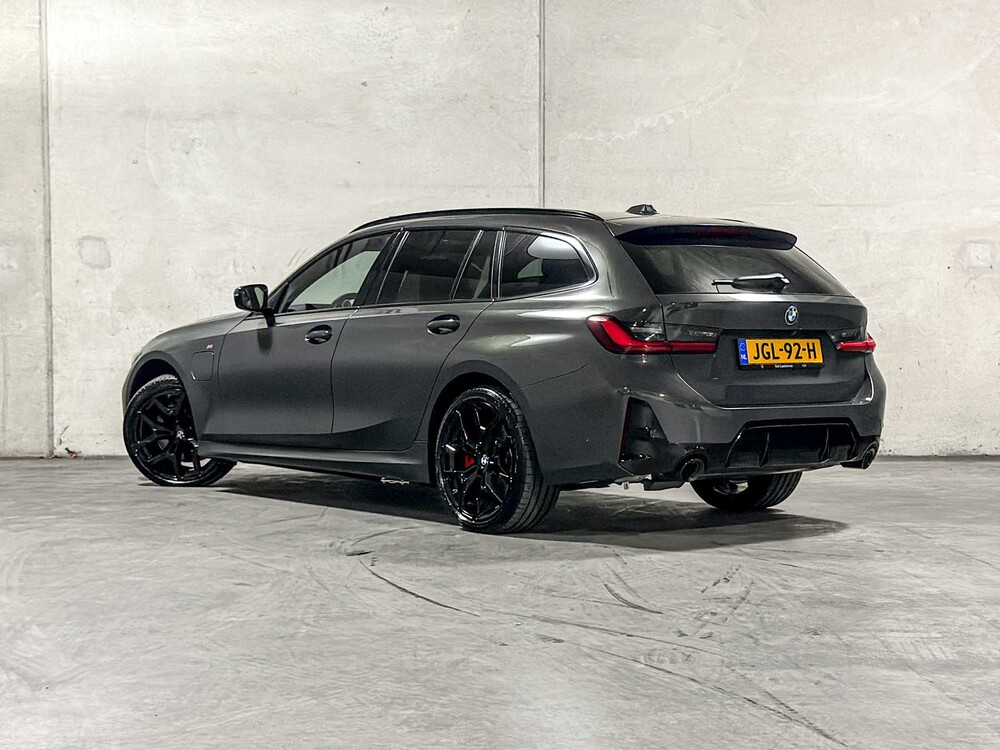 BMW 330e Touring 3-serie 292pk 2025 (Origineel-NL + 1e eigenaar), JGL-92-H