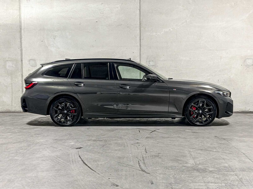 BMW 330e Touring 3-serie 292pk 2025 (Origineel-NL + 1e eigenaar), JGL-92-H