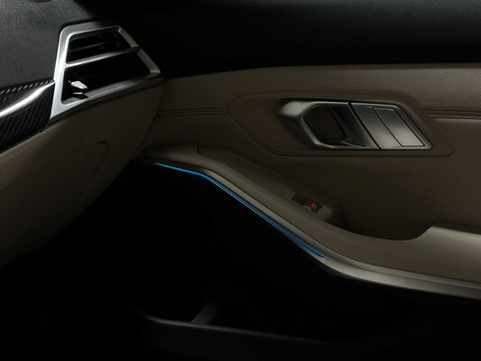 BMW 330e Touring 3-serie 292pk 2025 (Origineel-NL + 1e eigenaar), JGL-92-H
