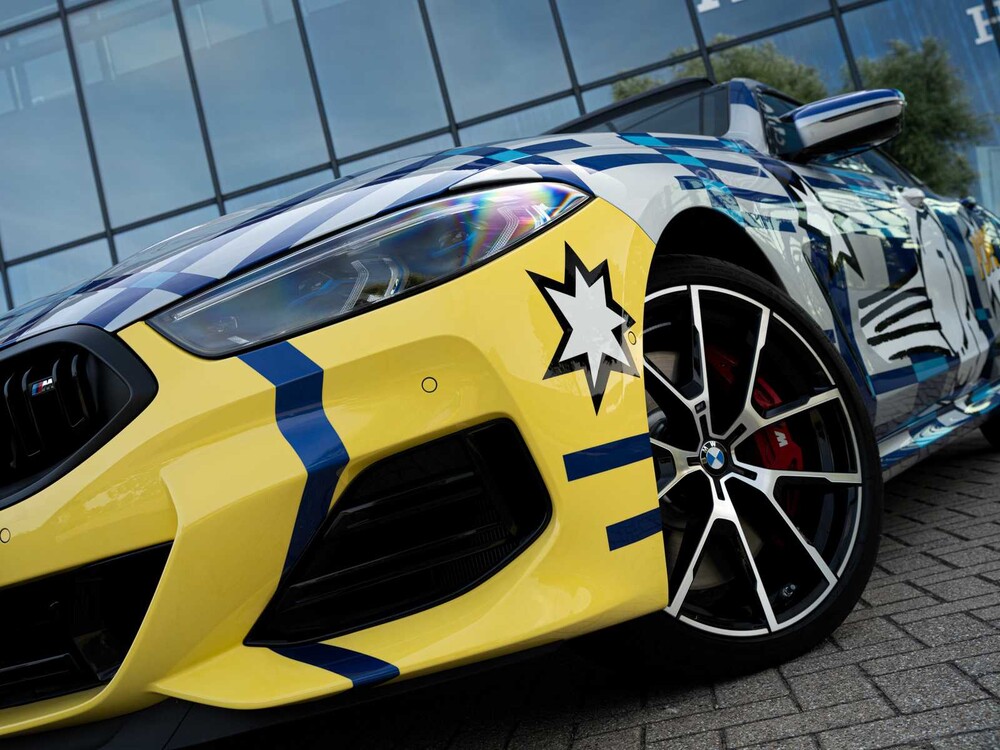 BMW M850i Gran Coupé 4.4 V8 xDrive -The 8 X Jeff Koons- M-Performance 530pk 2023 (1 van 99) (NEW) 8-Serie (Origineel-NL + 1e Eigenaar)