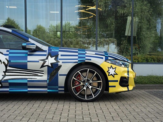 BMW M850i Gran Coupé 4.4 V8 xDrive -The 8 X Jeff Koons- M-Performance 530pk 2023 (1 van 99) (NEW) 8-Serie (Origineel-NL + 1e Eigenaar)