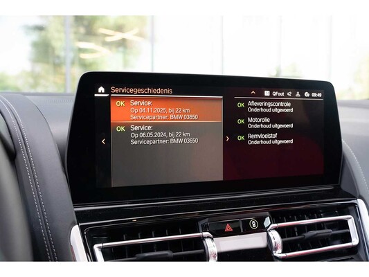 BMW M850i Gran Coupé 4.4 V8 xDrive -The 8 X Jeff Koons- M-Performance 530pk 2023 (1 van 99) (NEW) 8-Serie (Origineel-NL + 1e Eigenaar)