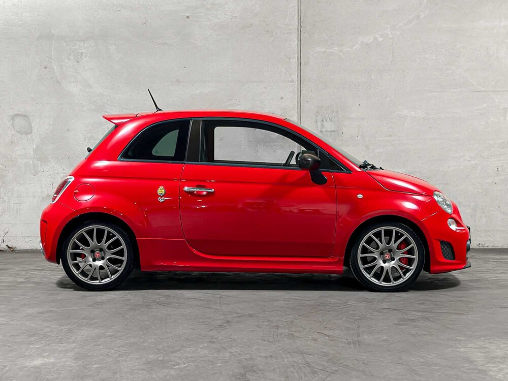 Fiat 500 Abarth 695 Tributo Ferrari 180 PS 2011 (195/1695)