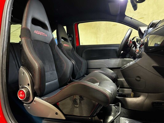 Fiat 500 Abarth 695 Tributo Ferrari 180pk 2011 (195/1695)