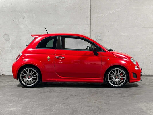 Fiat 500 Abarth 695 Tributo Ferrari 180 PS 2011 (195/1695)