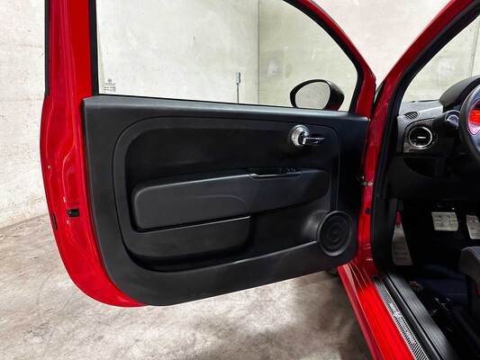Fiat 500 Abarth 695 Tributo Ferrari 180 PS 2011 (195/1695)