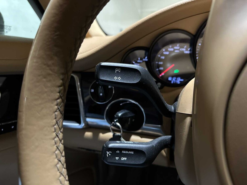 Porsche Panamera 3.6 V6 299pk 2012, RJ-394-N