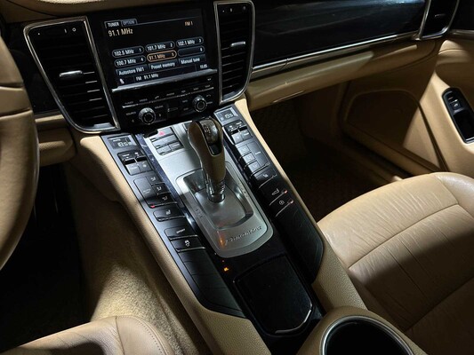 Porsche Panamera 3,6 V6 299 PS 2012, RJ-394-N