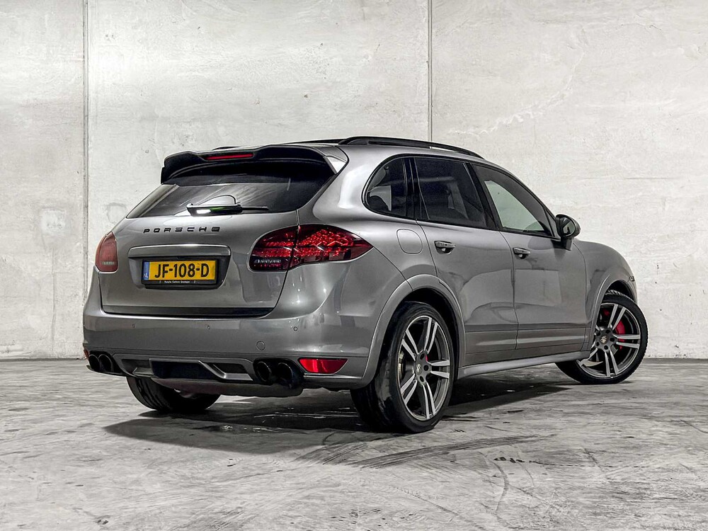 Porsche Cayenne Turbo 4.8 V8 500pk 2010, JF-108-D